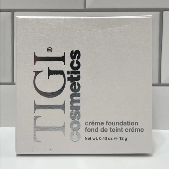 TIGI Cosmetics Fair Creme Foundation - Picture 4 of 4